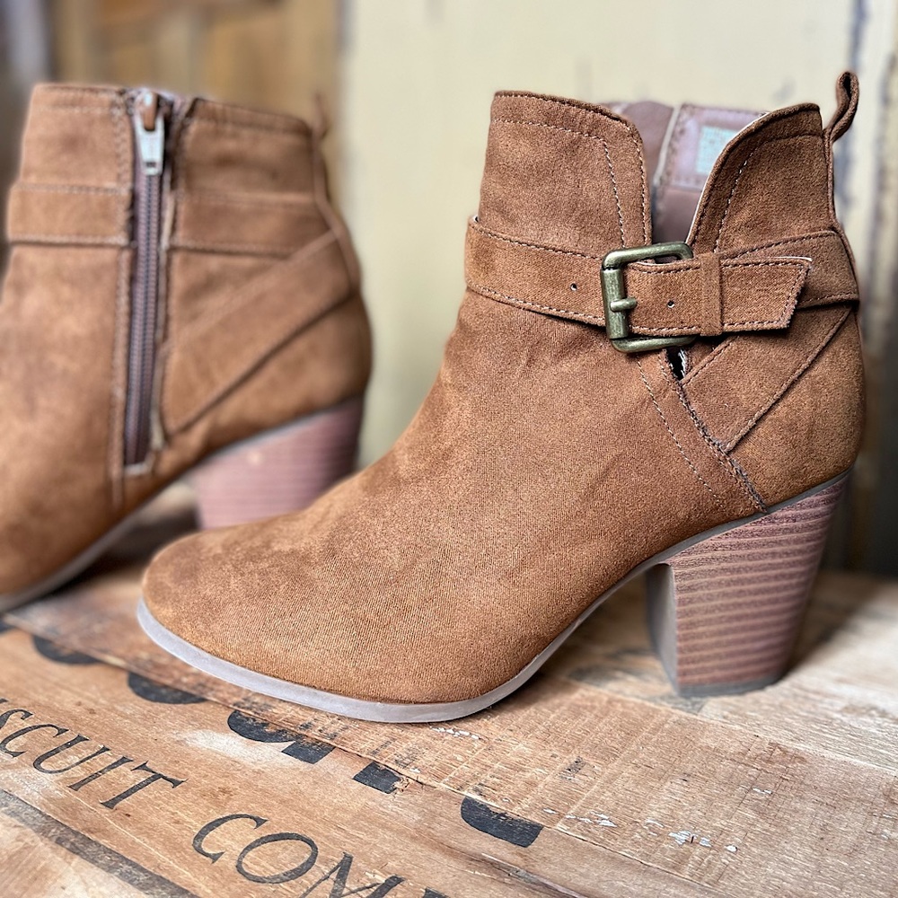 Ankle High-Heel Boots